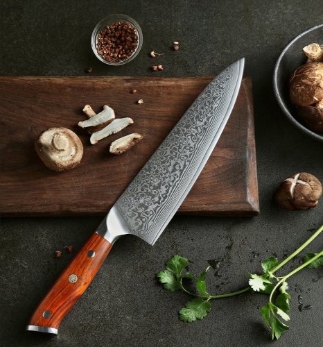 Šéfkuchařský nůž 8" o celkové délce 33,9 cm