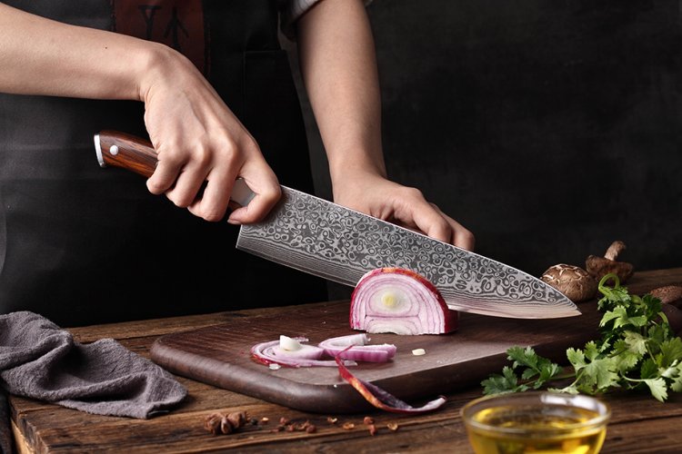 Šéfkuchařský nůž 10" o celkové délce 38,5 cm