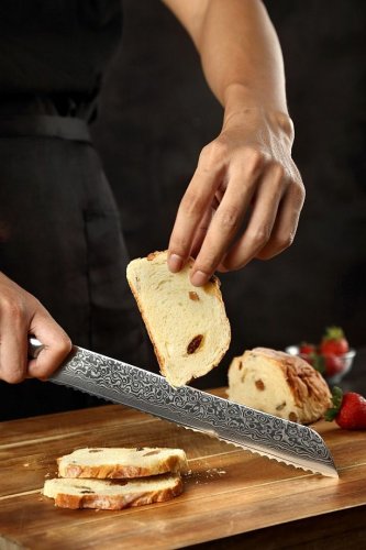 Nůž na chléb a pečivo 9" o celkové délce 35,8 cm