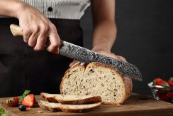 Nůž na chléb a pečivo MASTER 8" o celkové délce 35,3 cm