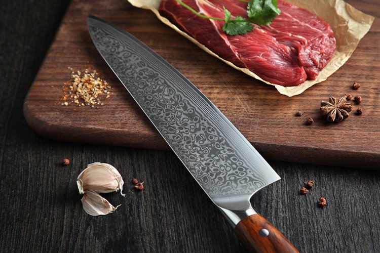 Šéfkuchařský nůž 10" o celkové délce 38,5 cm