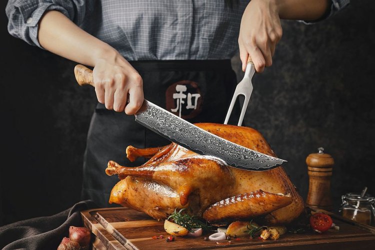 Plátkovací nůž MASTER 10" o celkové délce 39,7 cm