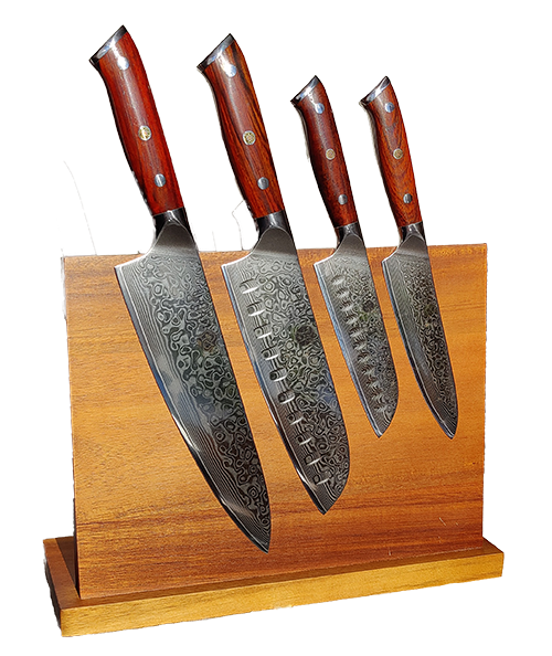 Prezentace krásných nožů NAIFU na magnetickém stojanu z akáciového dřeva